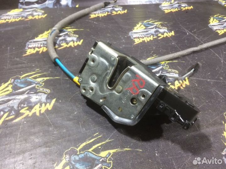 Замок двери задний правый Bmw 3 E46 sedan/ E46/4