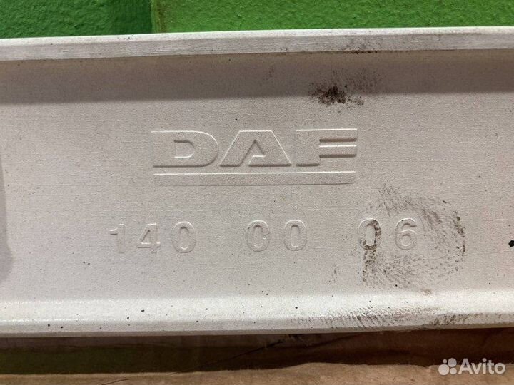 Панель решетки радиатора DAF XF105