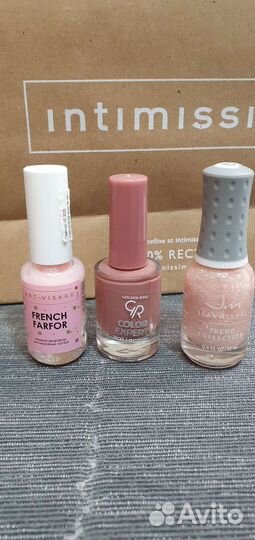 Лак для ногтей почти новые)