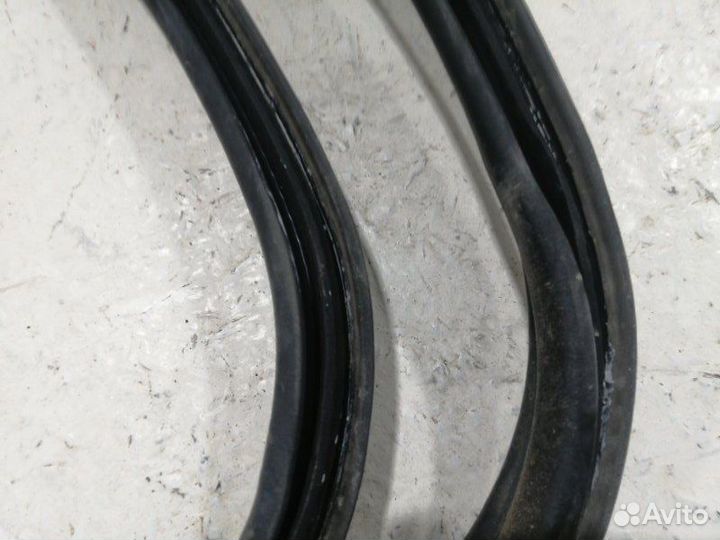 Уплотнитель двери багажника Bmw X3 F25 20DX N47N