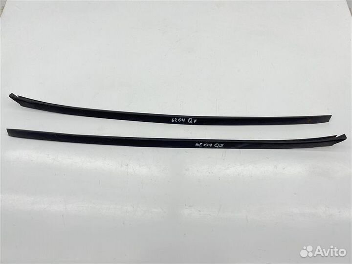 Молдинг лобового стекла Audi Q7 4LB BAR 2007