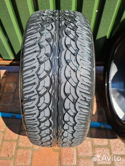 Yokohama Parada Spec-X 265/50 R20 111