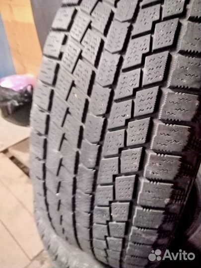 Hankook Nordik IS RW08 225/60 R17 92T