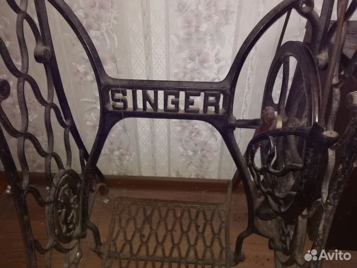 Швейная машинка зингер ножная