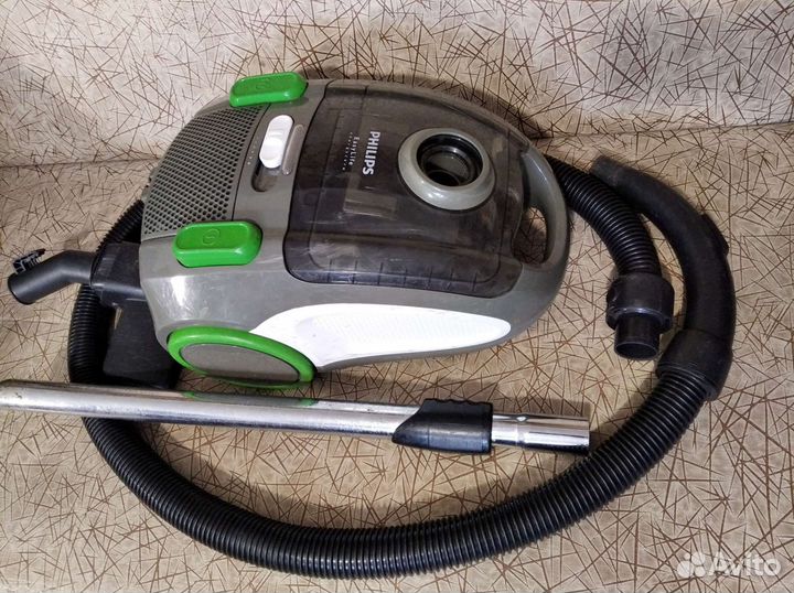 Пылесос Philips FC8144 безмешковый