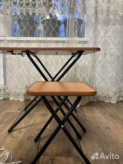 Детский стол и стул