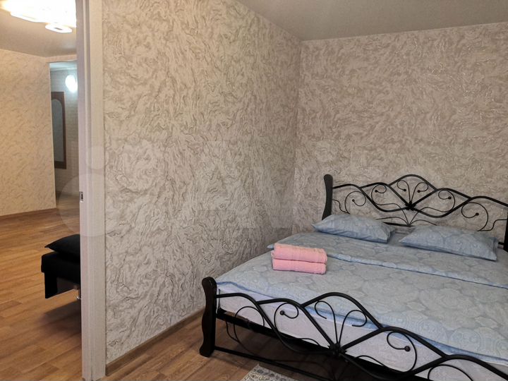 2-к. квартира, 52 м², 4/6 эт.