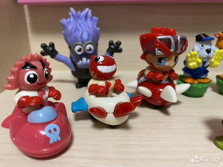 Игрушки киндер пакетом