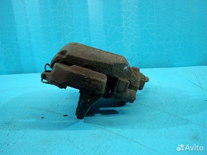 Суппорт передний правый Ford Focus 2 CB4 qqdb 2010