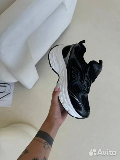 Кроссовки размеры на фото, маломерят