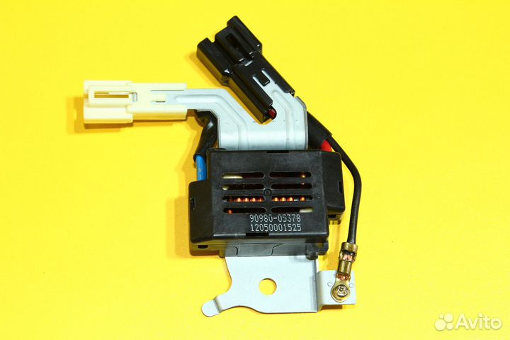 Lexus RX450h Усилитель антенны