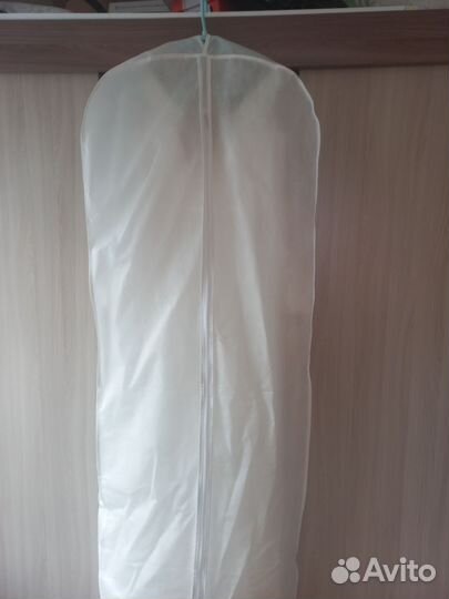 Свадебное платье 44