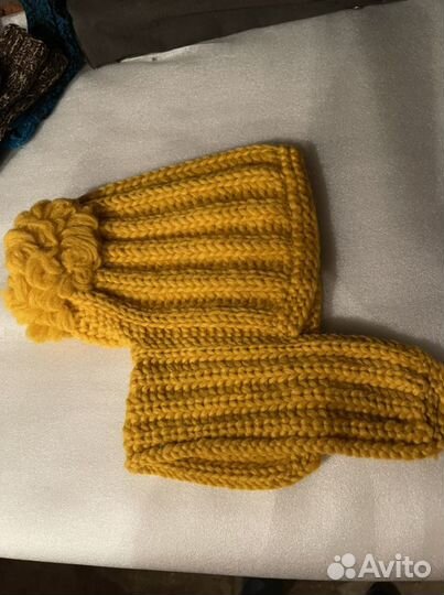 Детские шапки и носки новые