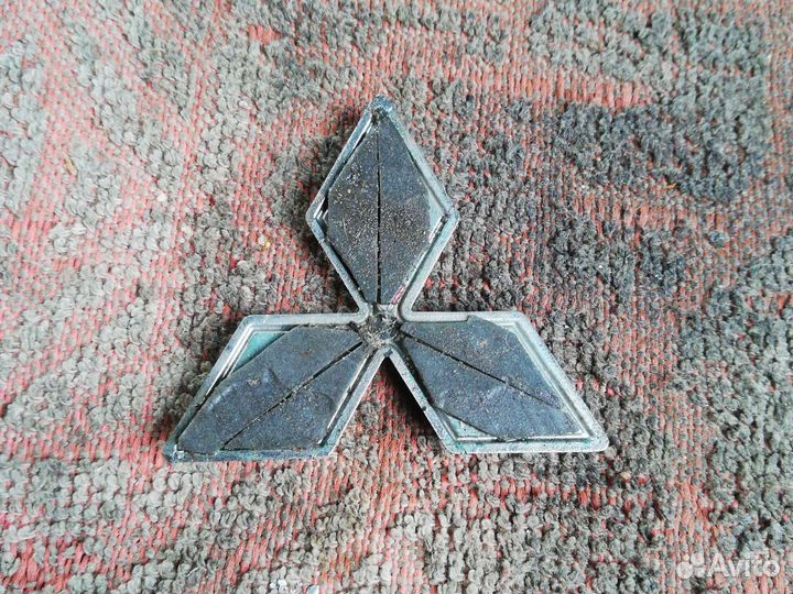 Значок Митсубиси