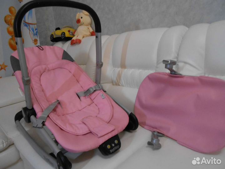 Люлька переноска PegPerego с музыкой и козырьком