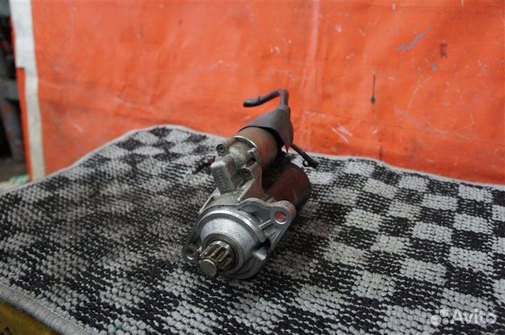 Стартер Volkswagen Golf 5K1 CCZ