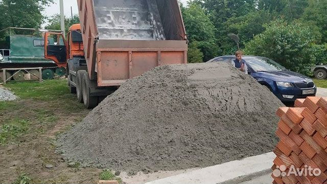 Песок природный для строительства и дорожных работ