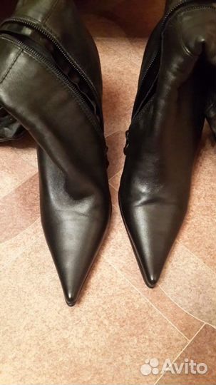 Демисезонные сапоги из нат. кожи, р. 35-36