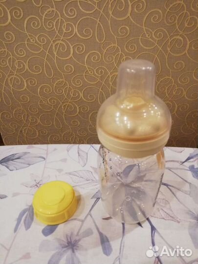 Молокоотсос ручной medela