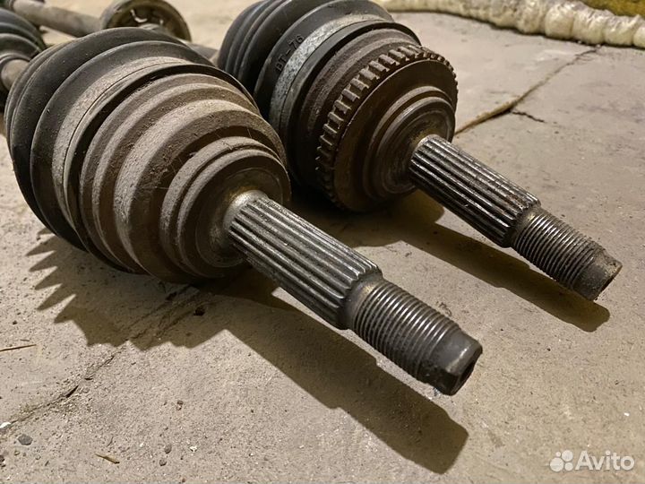 Полуось (привод) передний Chevrolet Lanos