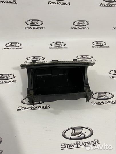 Пепельница Mercedes w203 под карбон