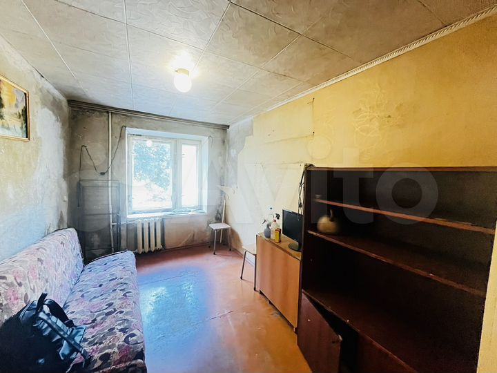 Комната 11 м² в 4-к., 2/5 эт.