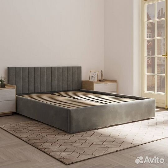 Кровать с матрасом 160/200