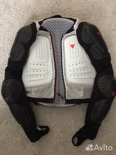 Защита dainese black active pro
