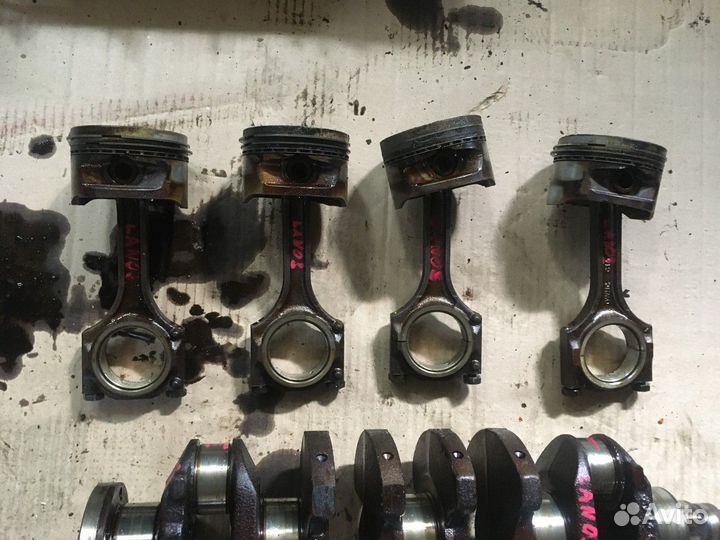 Шатуны с поршнями (Chevrolet Lanos, Daewoo Nexia)