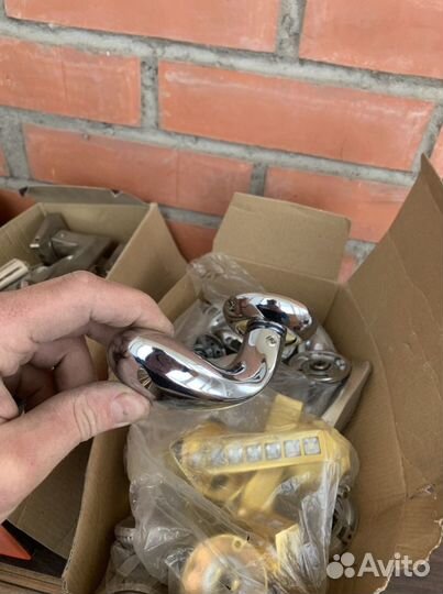 Дверная ручка