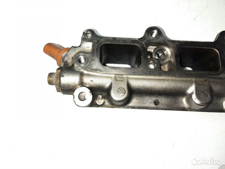 Топливная рампа VW Golf 6 (1.4 ) турбо