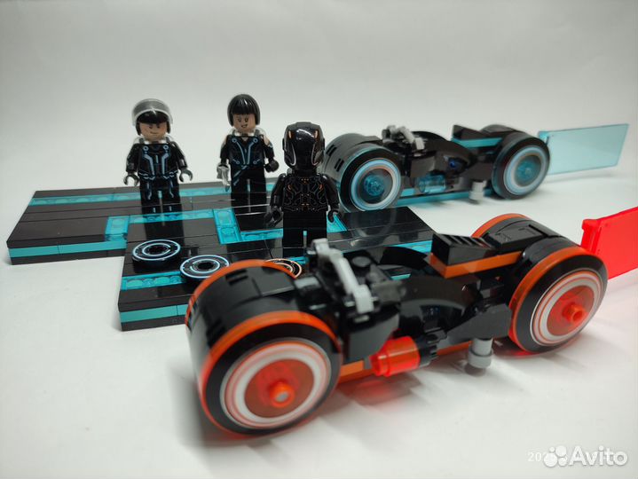 Lego Ideas 21314 Tрон Наследие оригинал