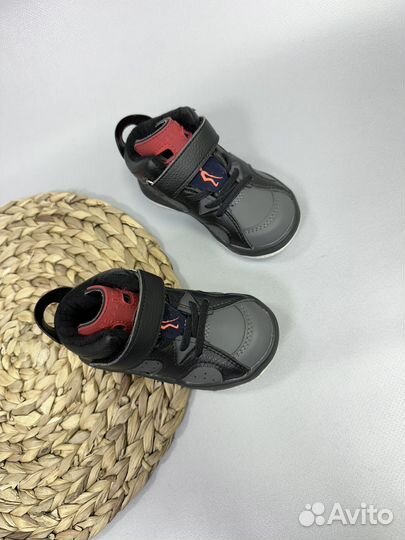 Ботинки демисезон(для мальчика),новые,р.26