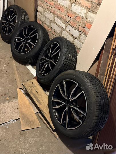 Yokohama BluEarth E70 215/55 R17 26K