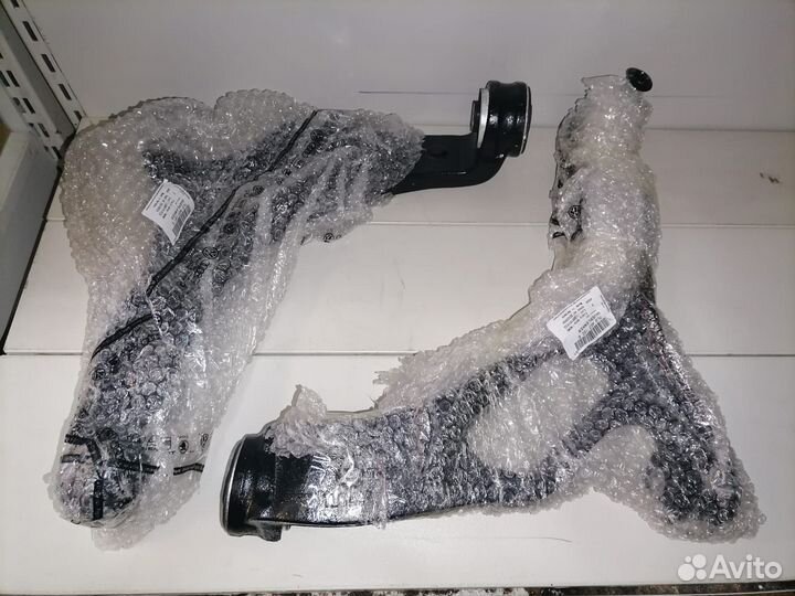 Рычаг передний Touareg Audi Q7 Porsche Cayenne