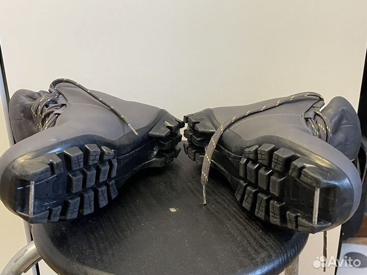 Лыжные ботинки р 37,5-38