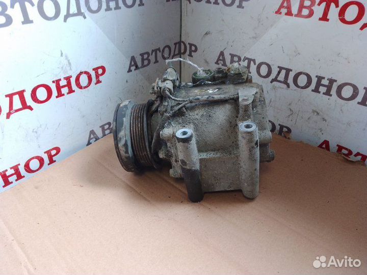 Компрессор кондиционера Jaguar S-Type 3.0 2001