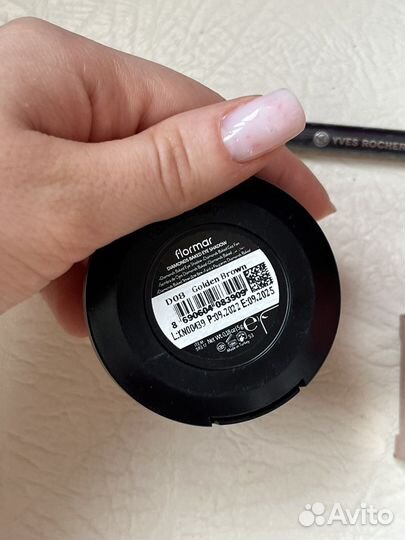 Тени для век, карандаш для губ