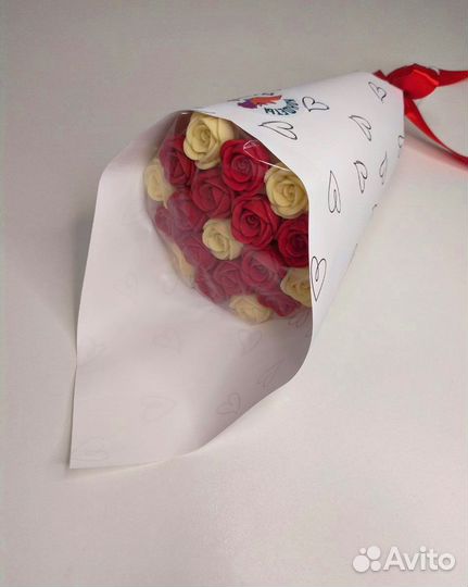 Розы из Белого Шоколада - 19 шт в Букете