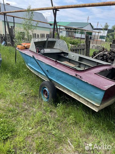 Лодка с мотором