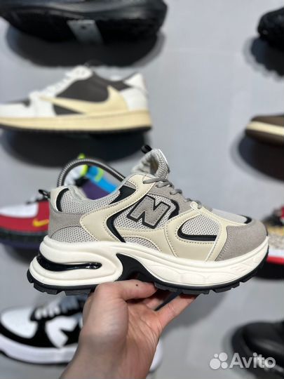 Кроссовки New Balance женские