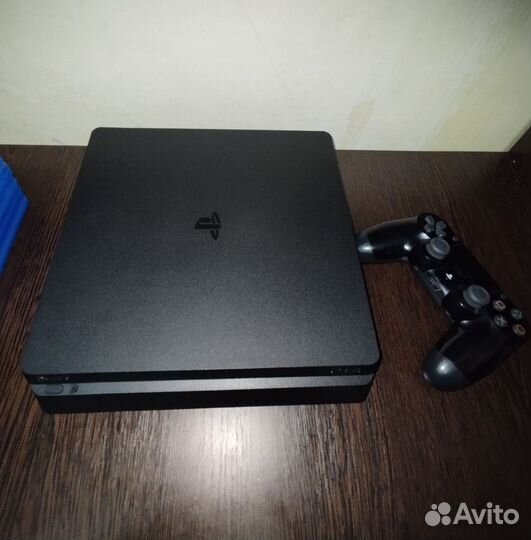 Sony playstation 4 slim