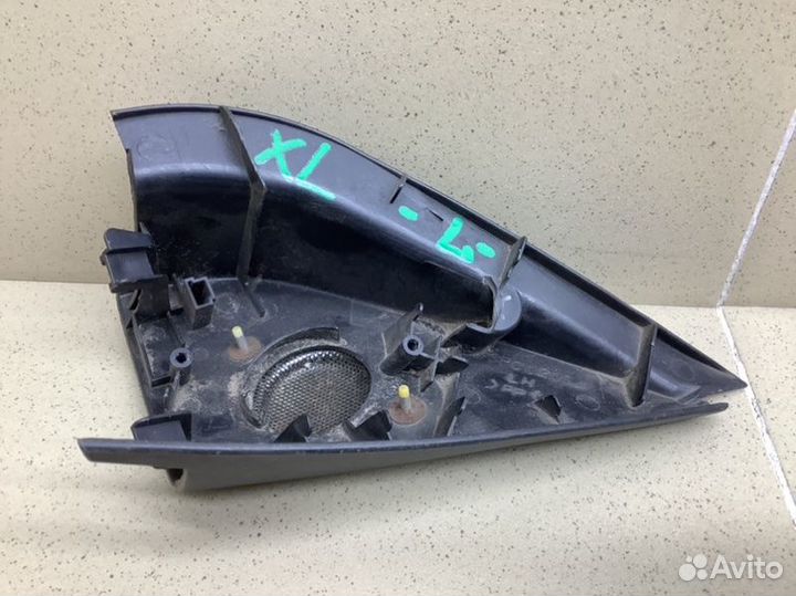 Крышка зеркала внутренняя левая Mitsubishi