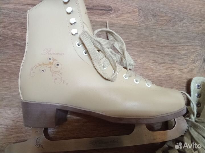 Коньки фигурные Princess