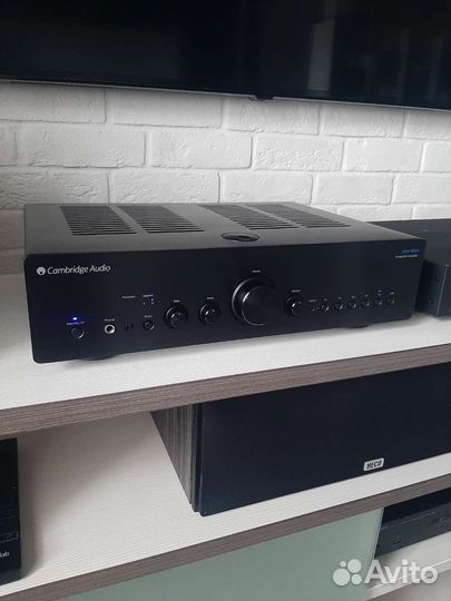 Cambridge Audio azur 651a