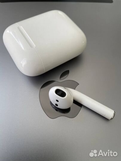 Airpods 2 наушник левый с кейсом оригинал