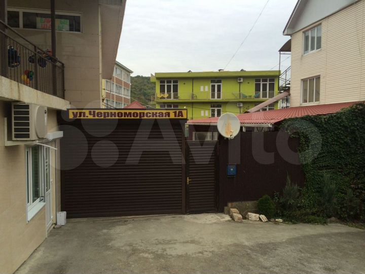 Дом 456 м² на участке 7 сот.