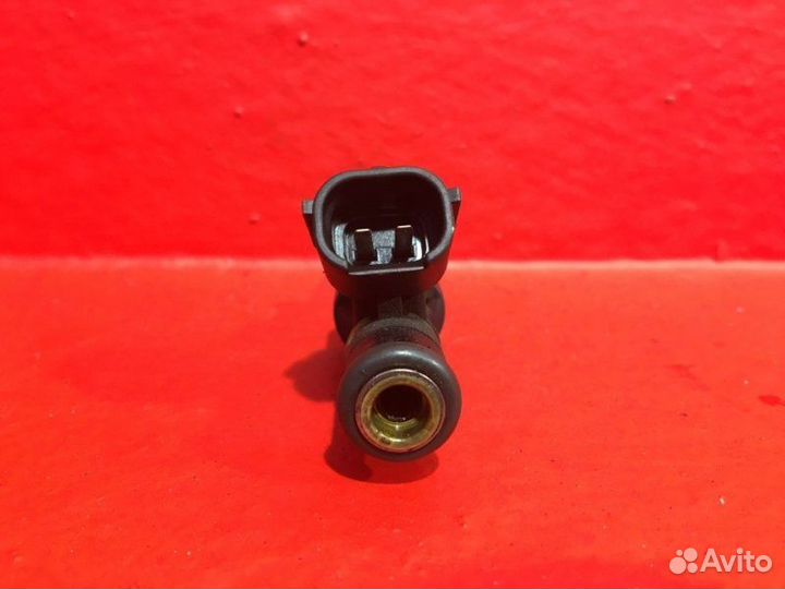 Форсунка Nissan Qashqai J10 HR16DE 2008