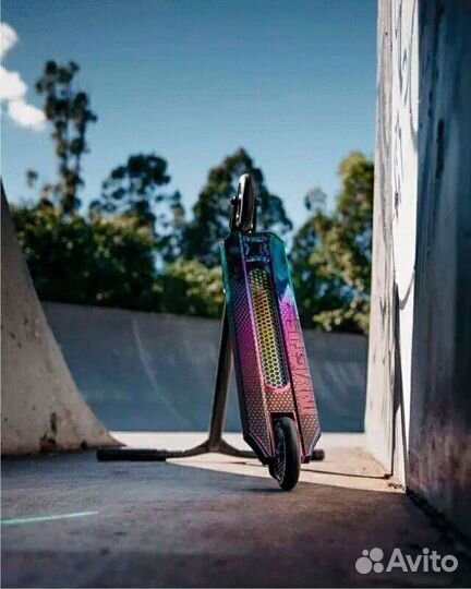 Самокат root industries Invictus 2 Black-Rocket Fu