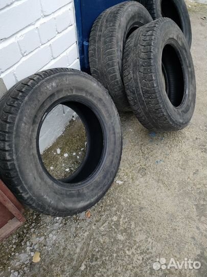 Bridgestone Ice Cruiser 5000 225/70 R16